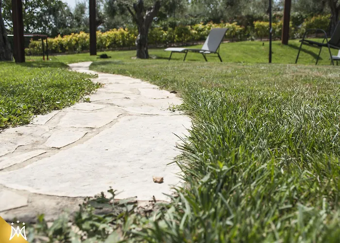 马尼菲卡特酒店 3* 卡诺萨圣尼塔