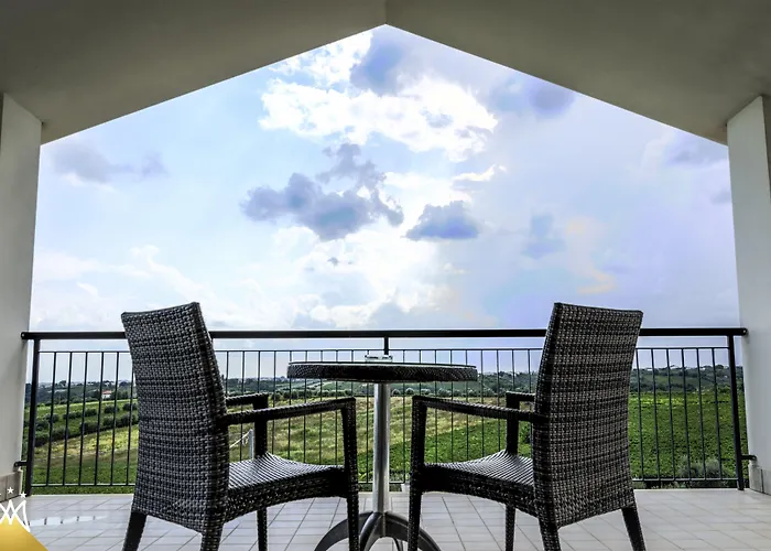 马尼菲卡特酒店 3*